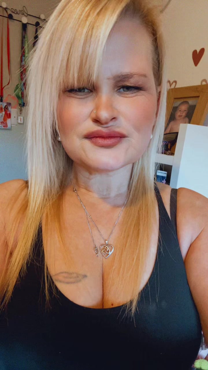 @nikki_19742