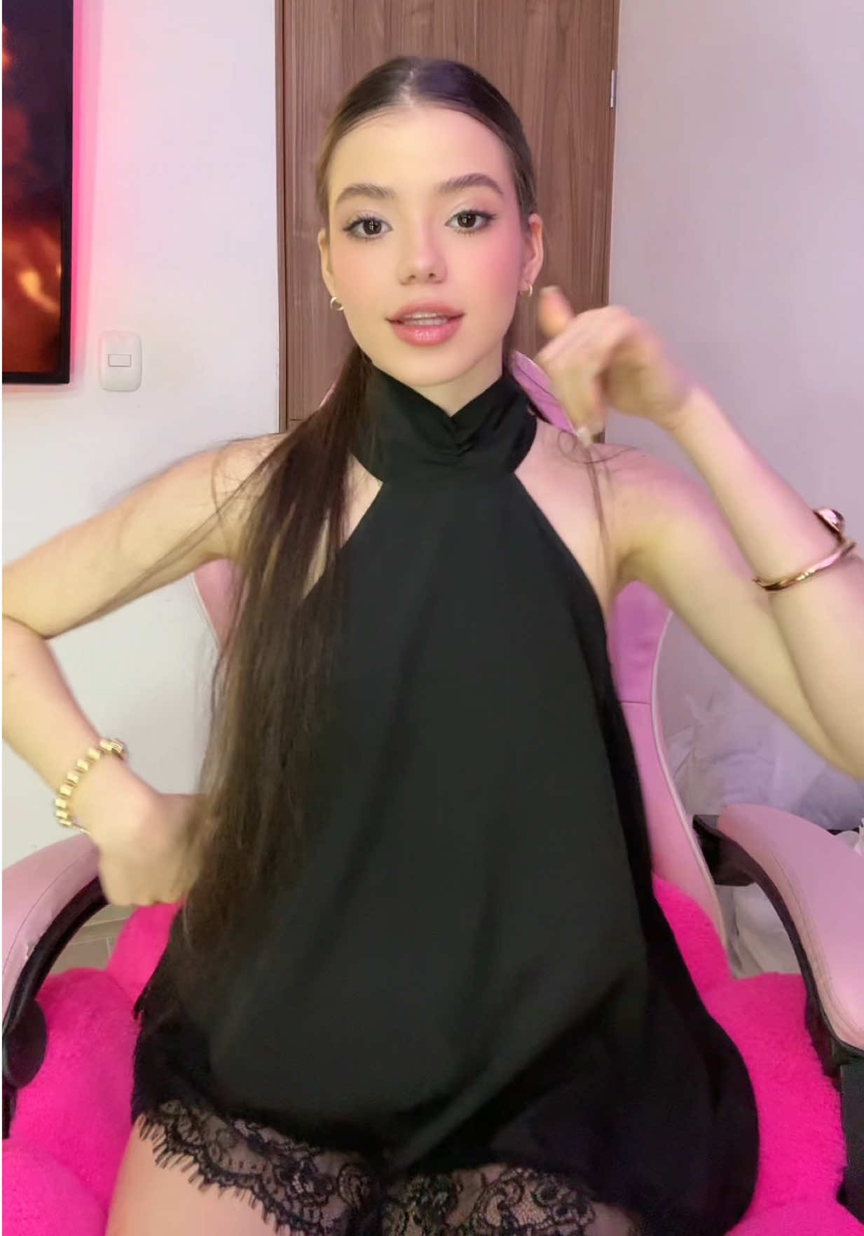 @Aleziatv🦖