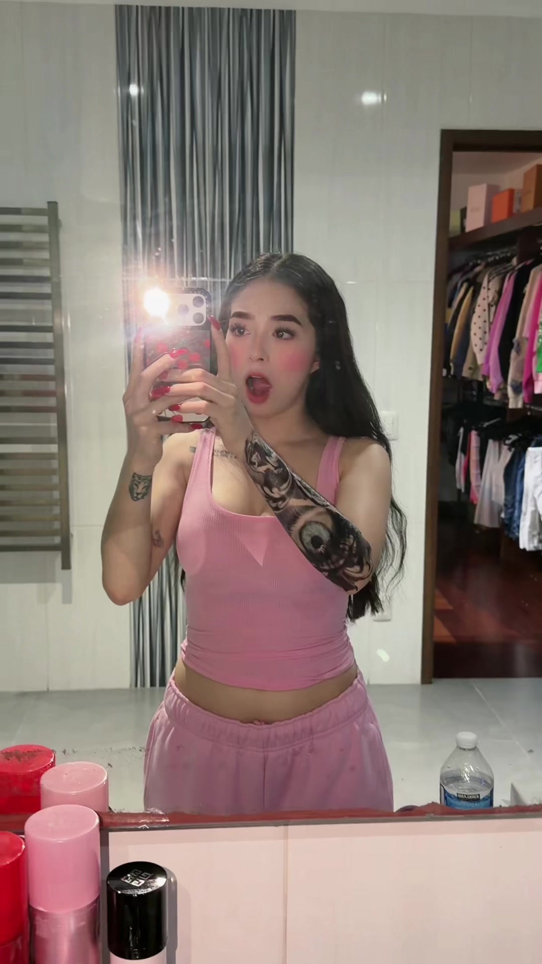 @yajanaaa