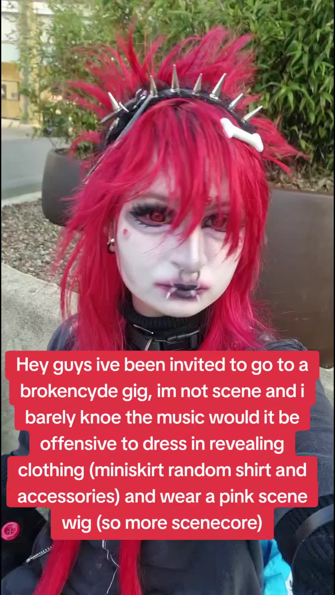 @Cr0w3