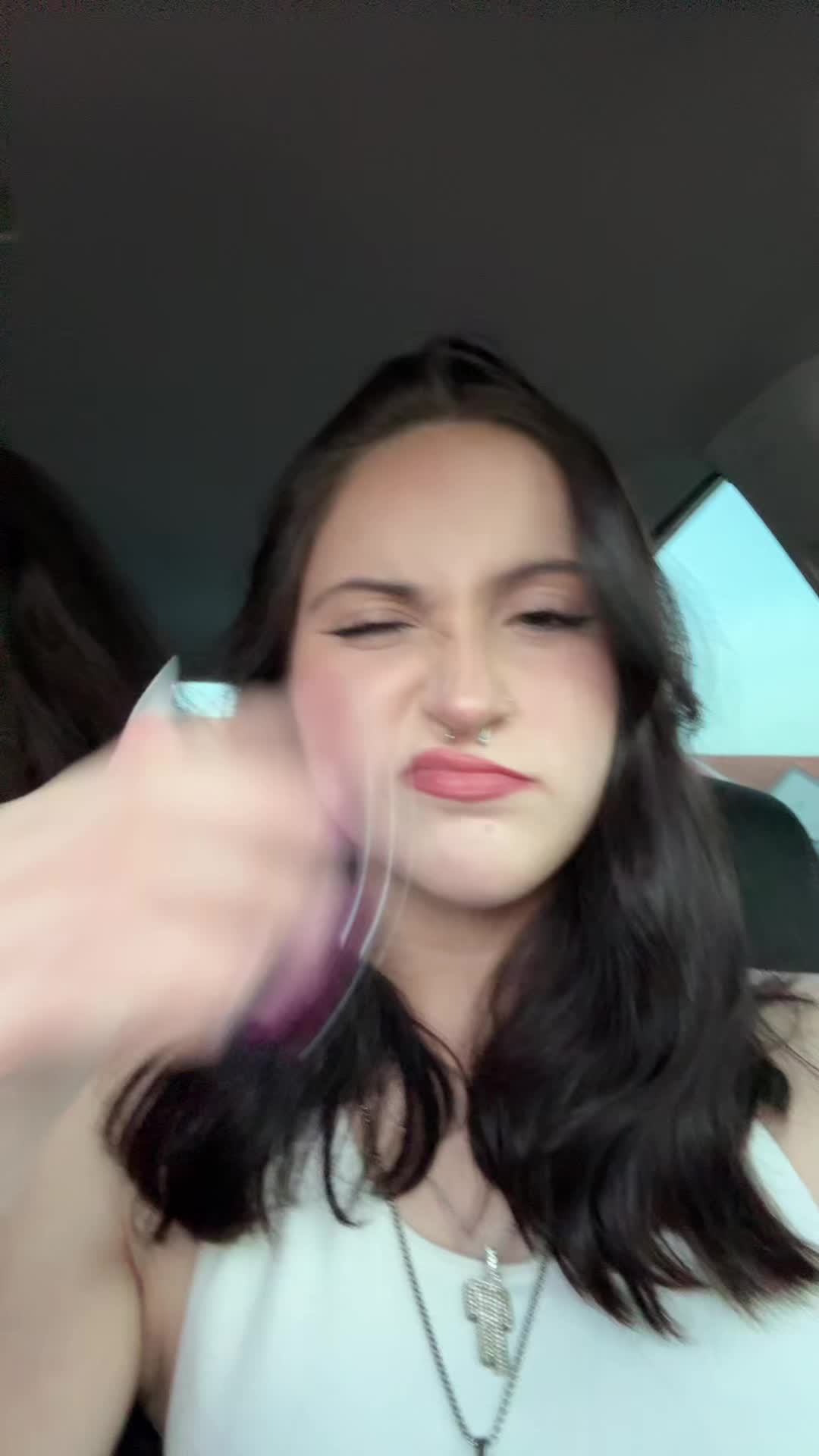 @tixianaa