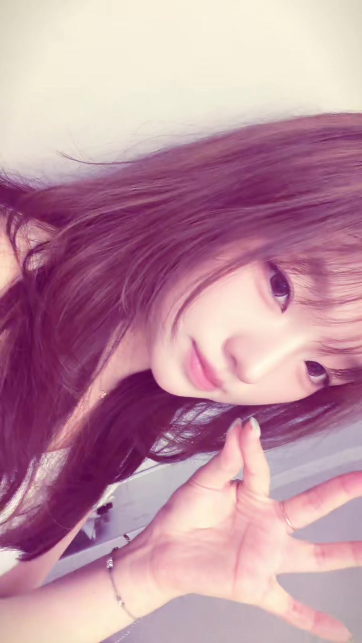 @v_oeo_v