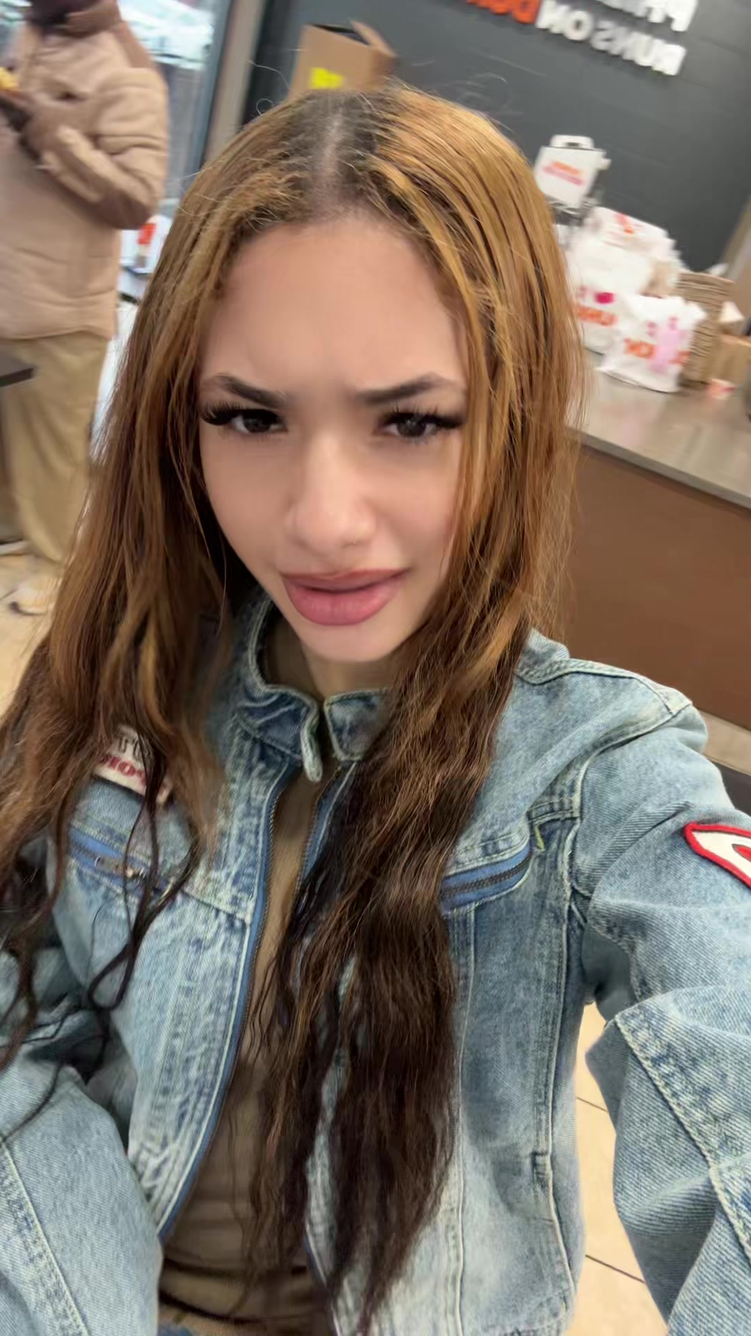 @lyna