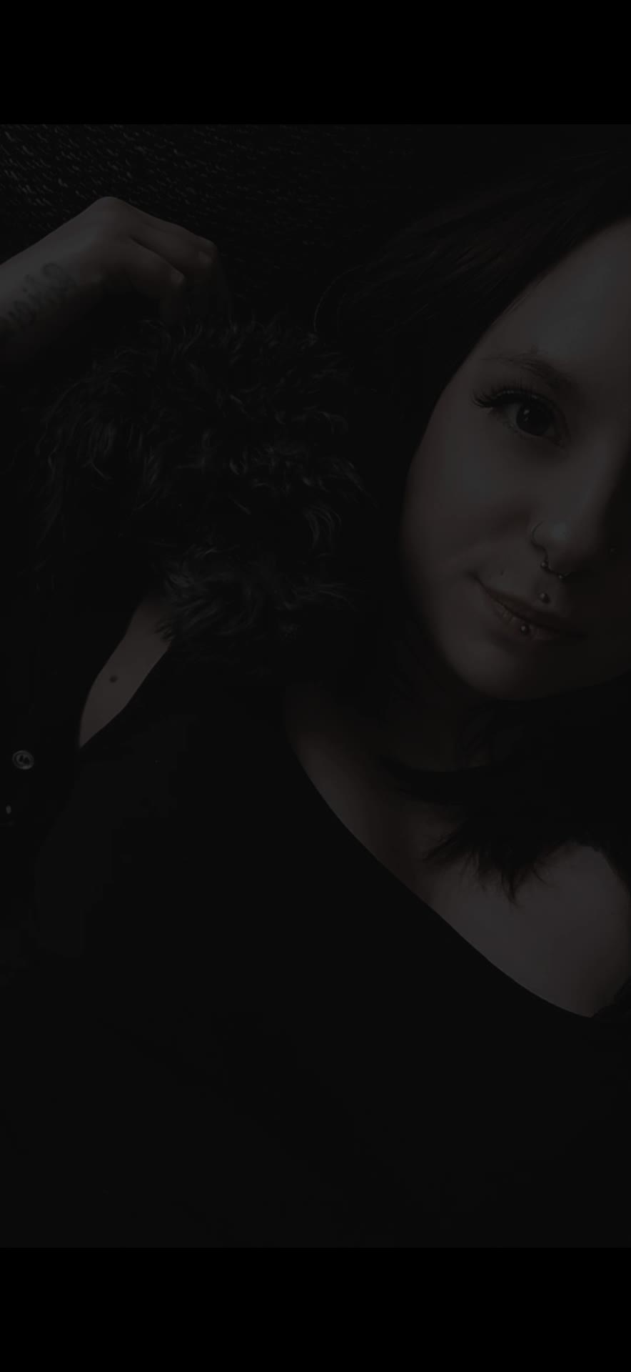 @𝓐𝓷𝓷𝓲 🖤