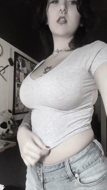 @nastyynitr0
