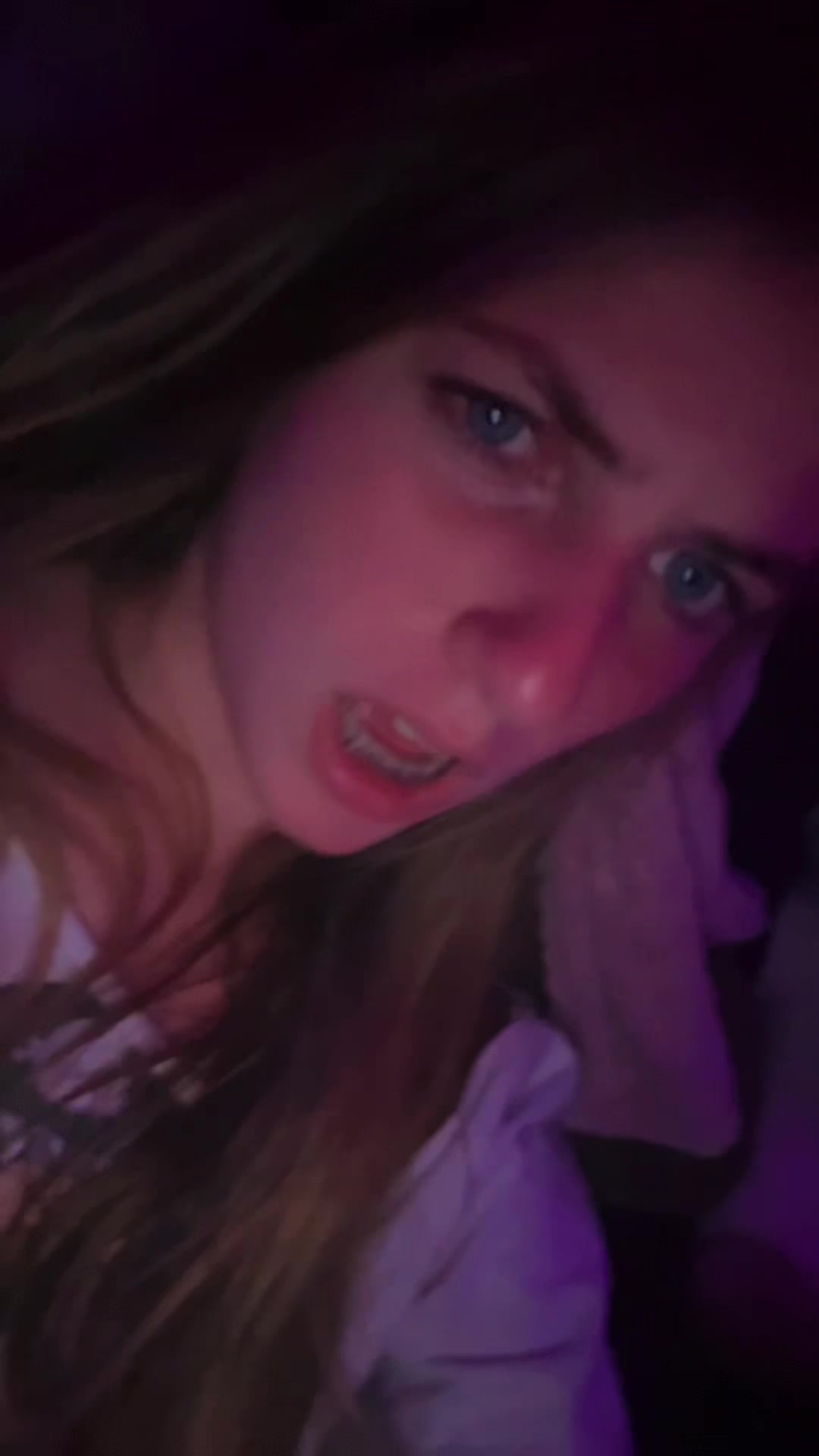 @LivingD£@dGirl