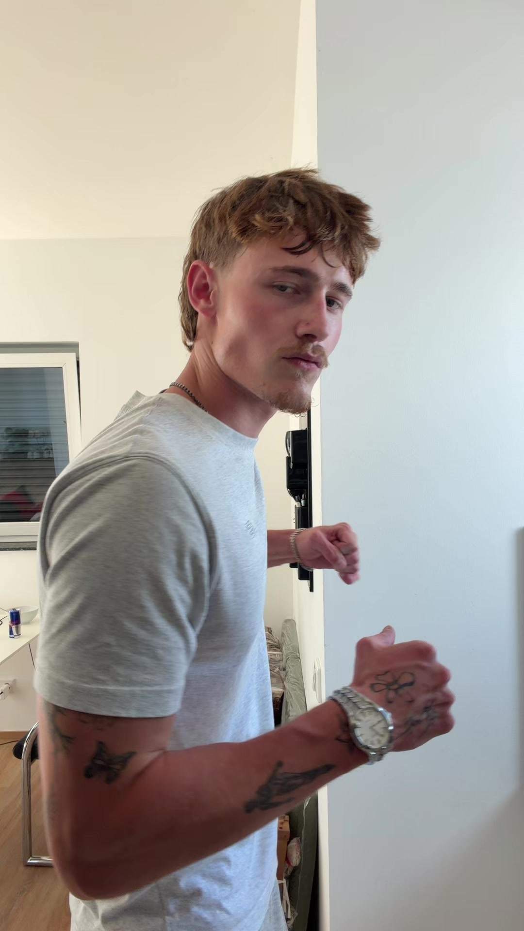 @louraintt