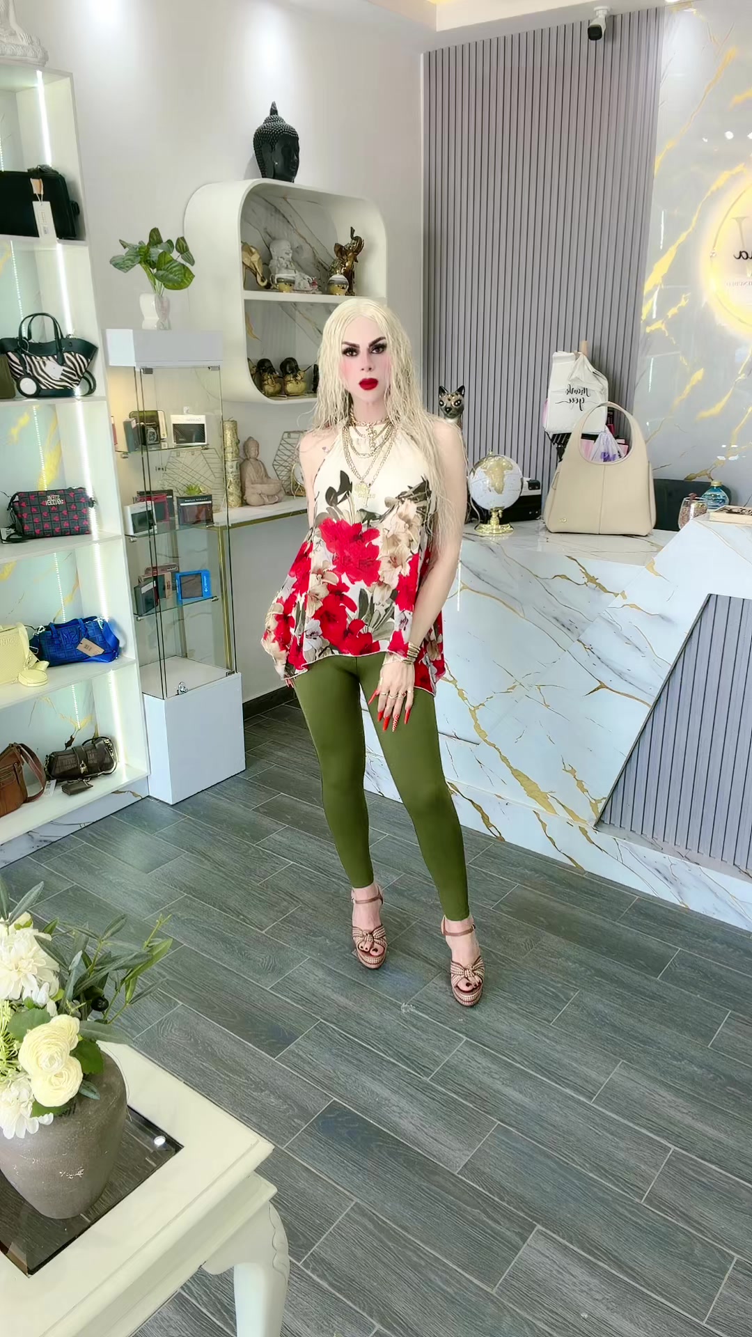 @La chicana mv Mitchelle ♥️💰☘️