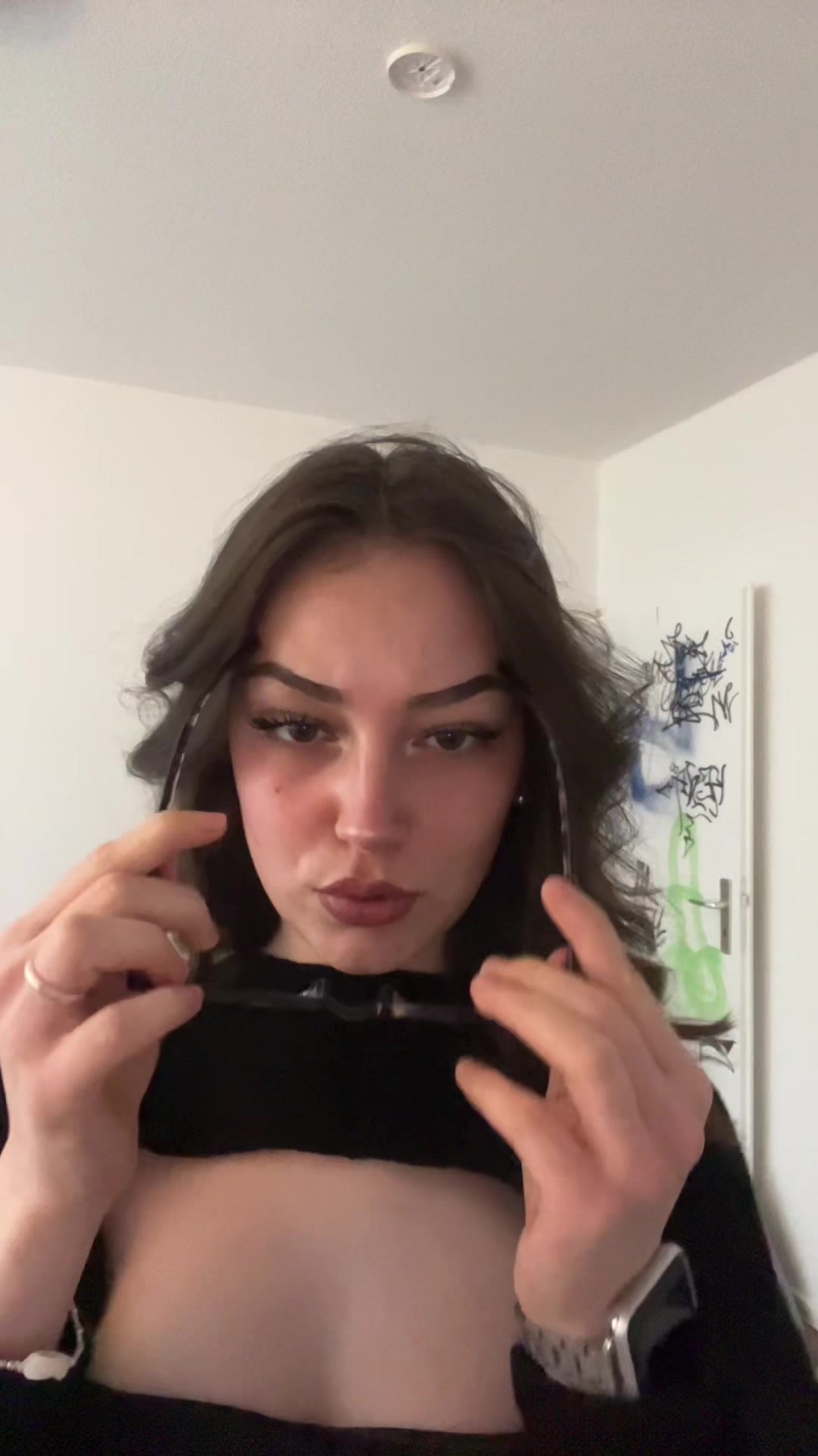 @𝐇𝐀𝐍𝐍𝐀𝐇𝐋𝐔𝐈𝐒𝐈𝐄𝐍𝐍𝐄