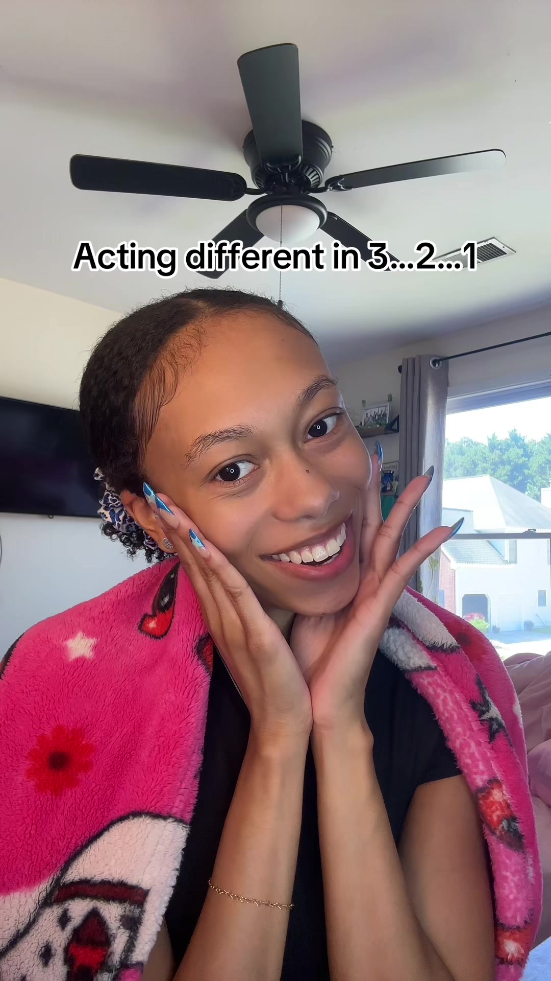 @AYSIA NICOLE