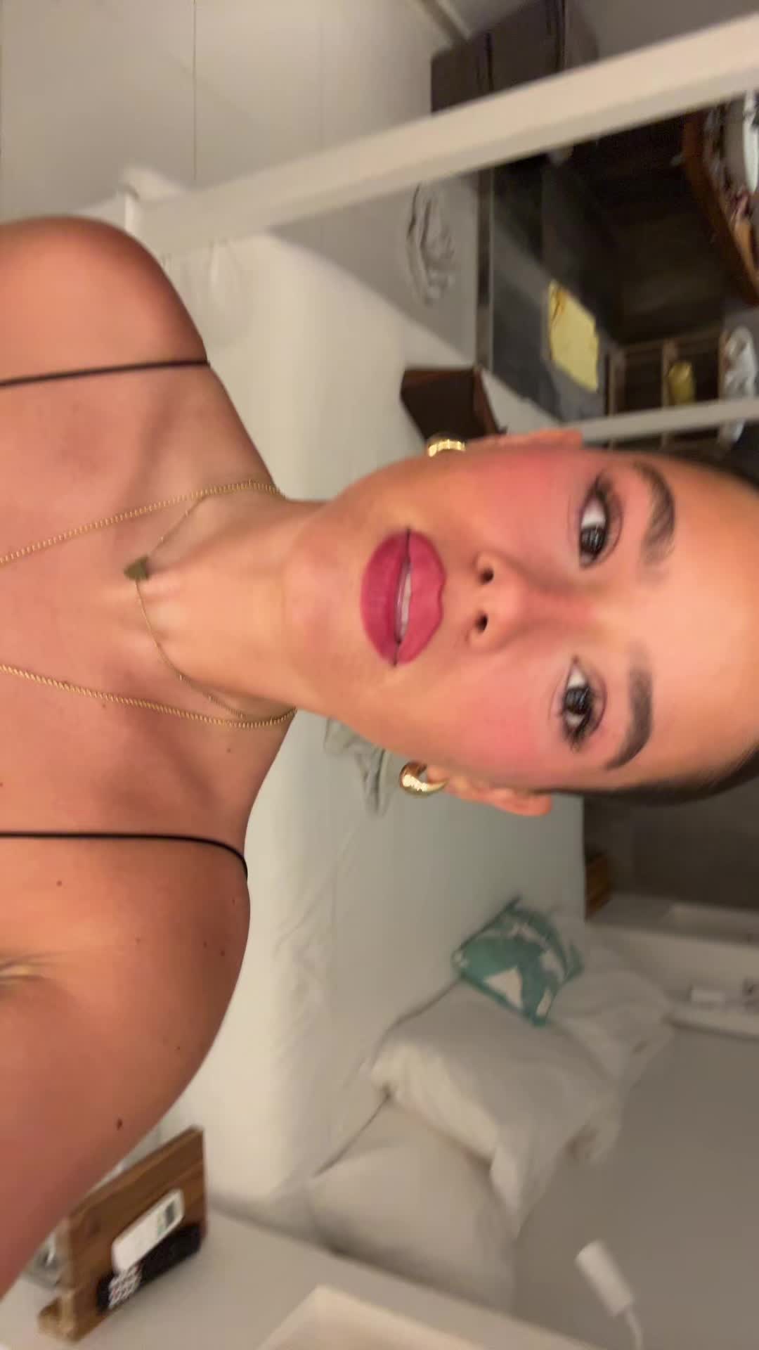 @penelopeifrah