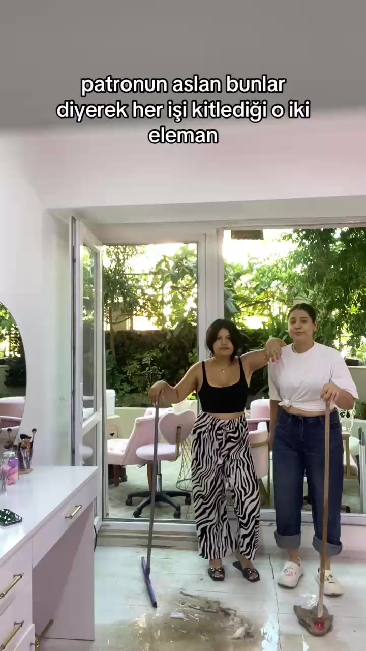 @&Ccedil;iğdem Şenocak ރ