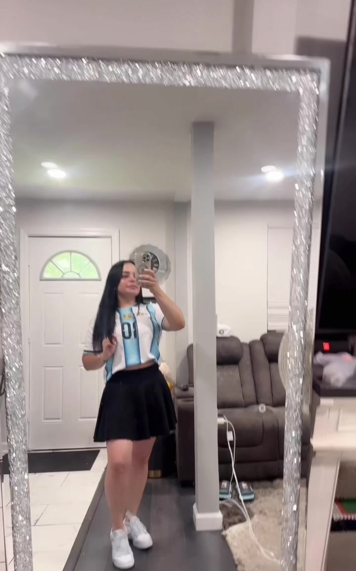 @Ally Guzman