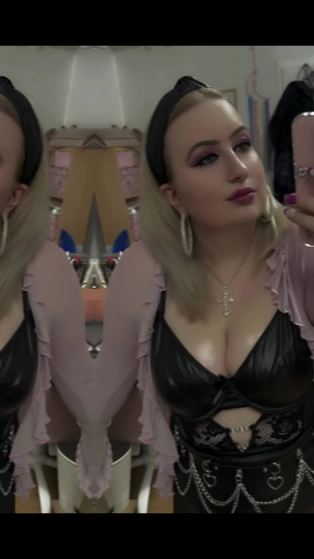 @Carushia