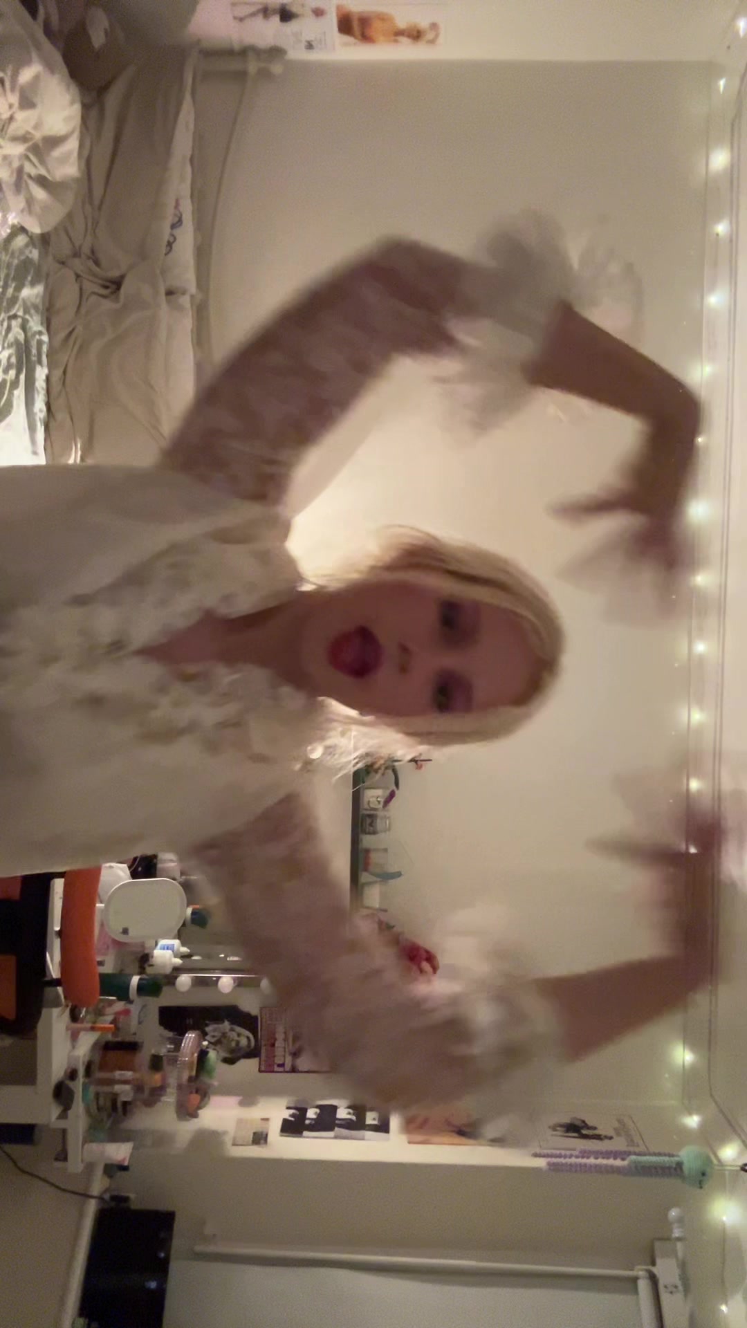 @Blondie