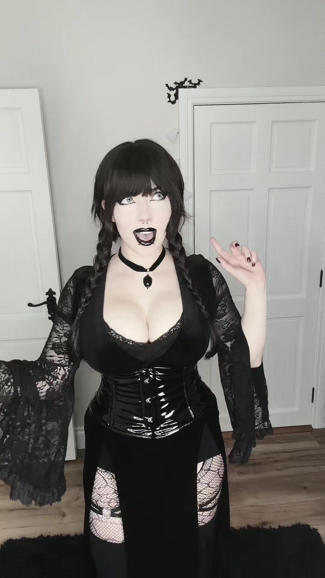 @Cutiegothxo
