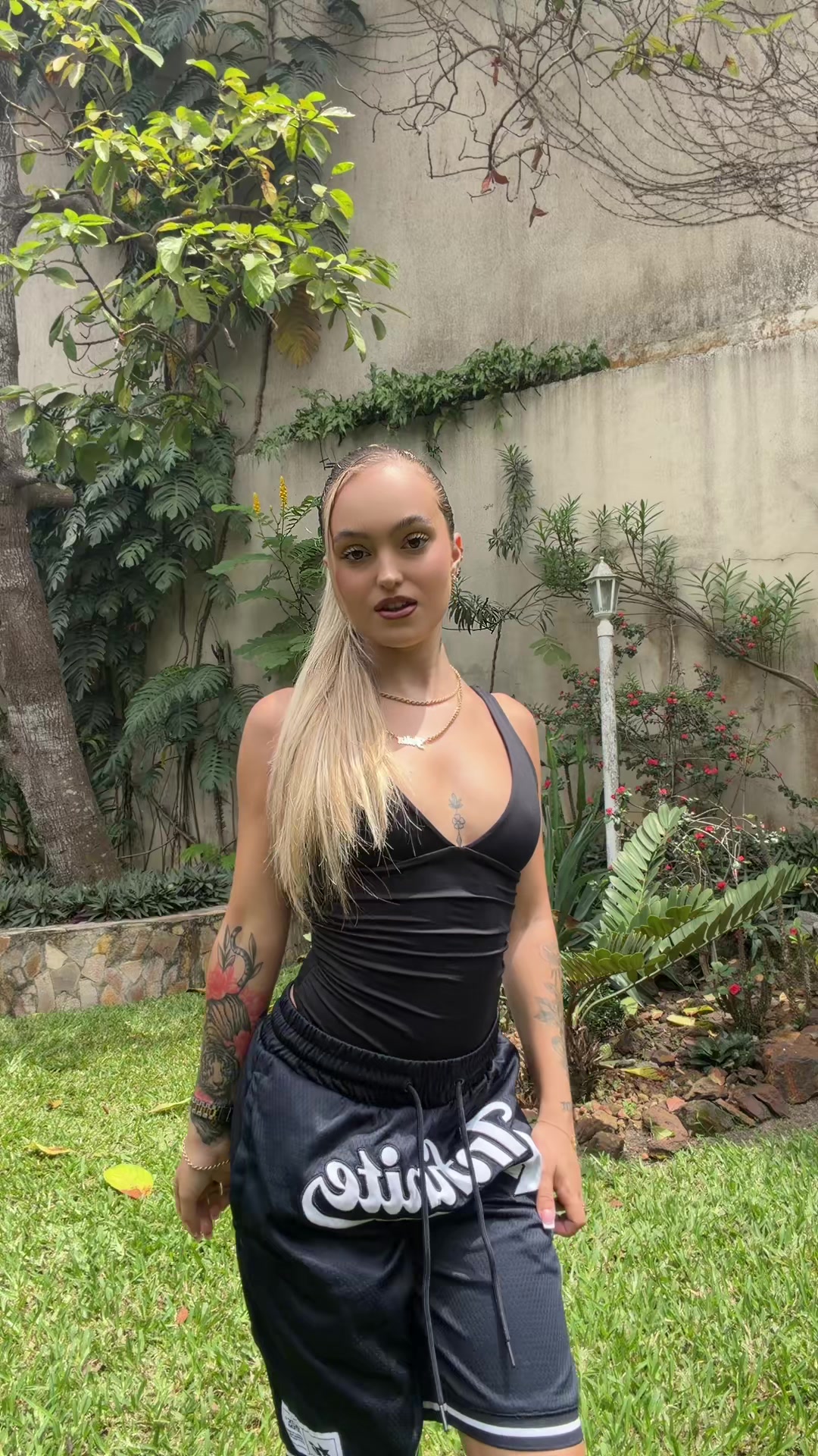 @salessesjulia