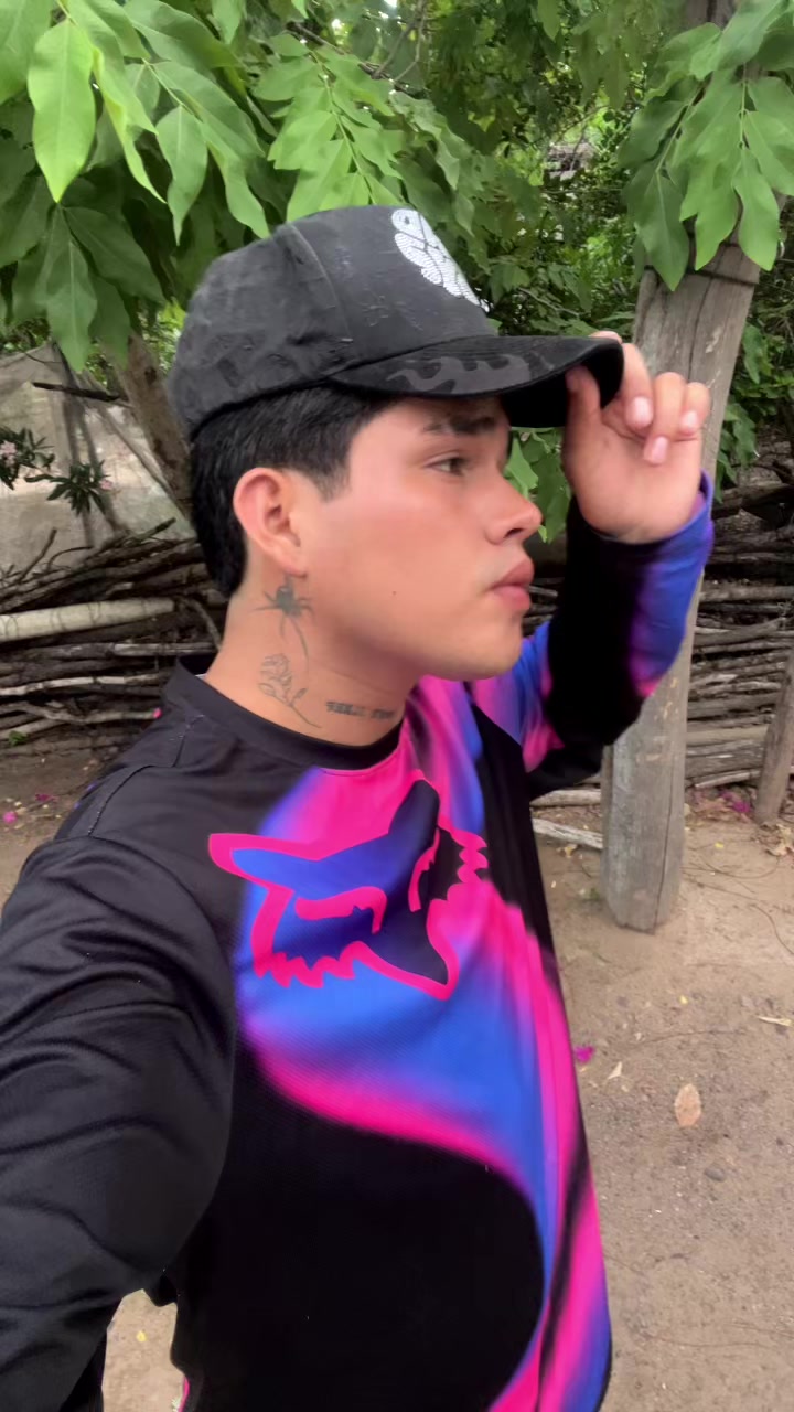 @G_Araiza