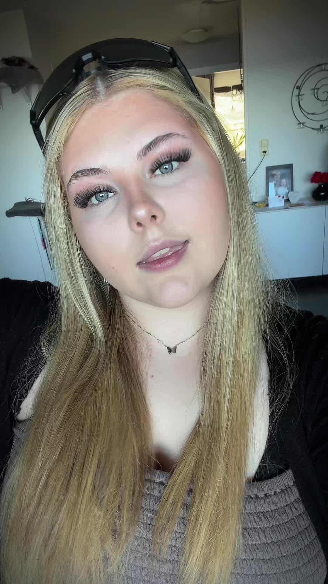 @𝐧 𝐞 𝐥 𝐥 𝐬 𝐚 𝐧