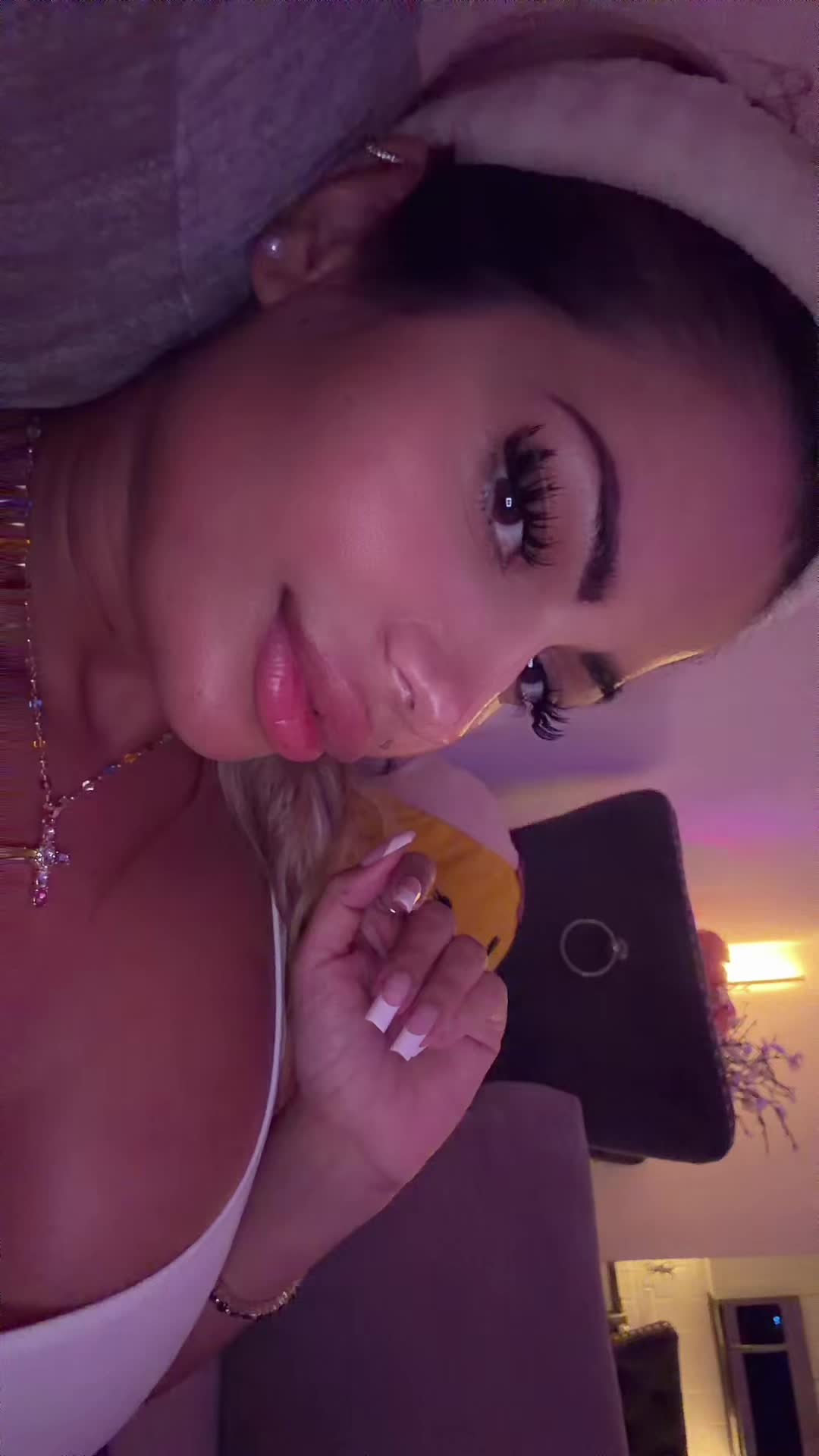 @Nicoleᥫ᭡