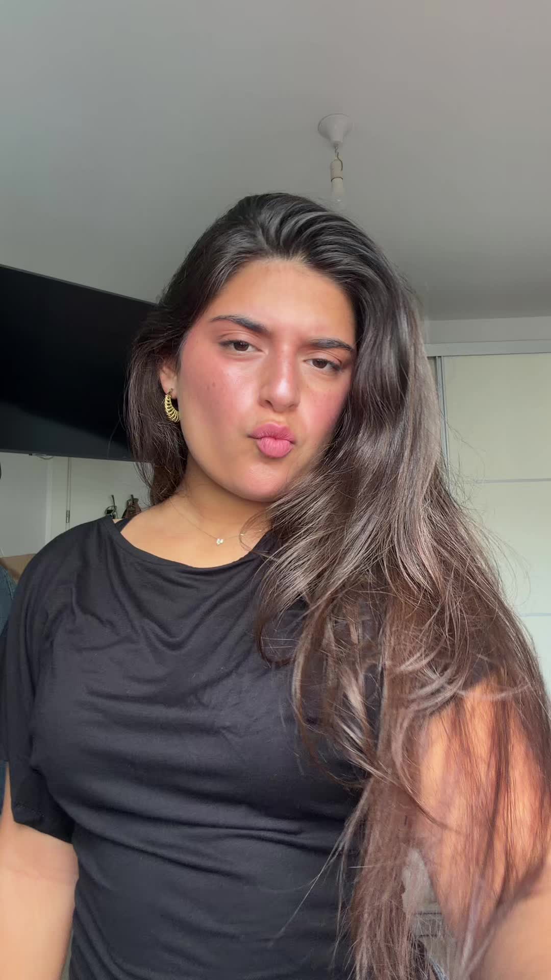 @Shirashaubi