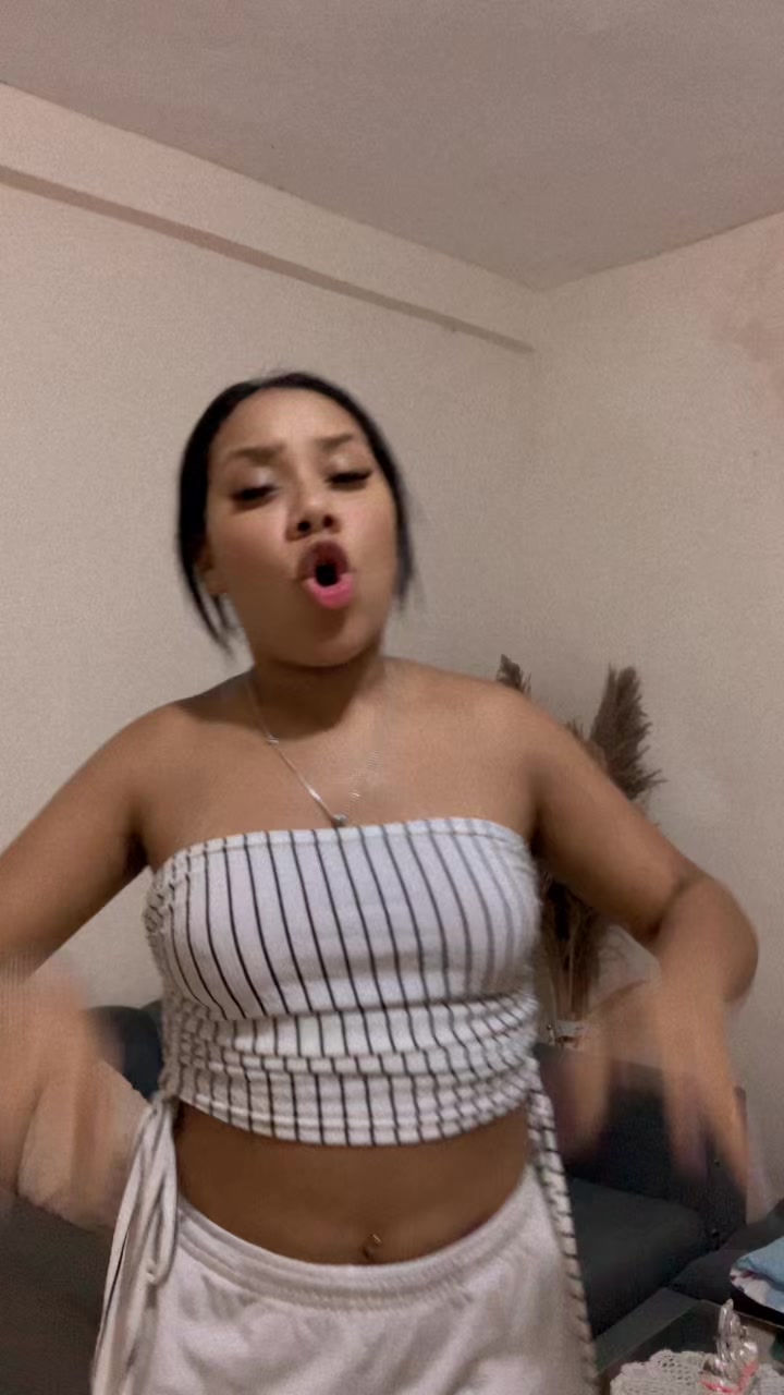 @Alba🩷