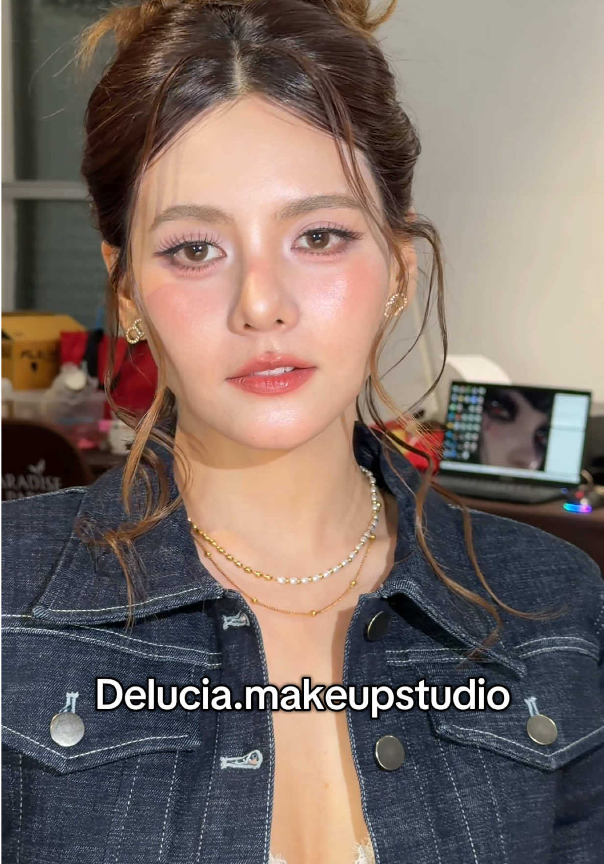@Delucia.makeup studio
