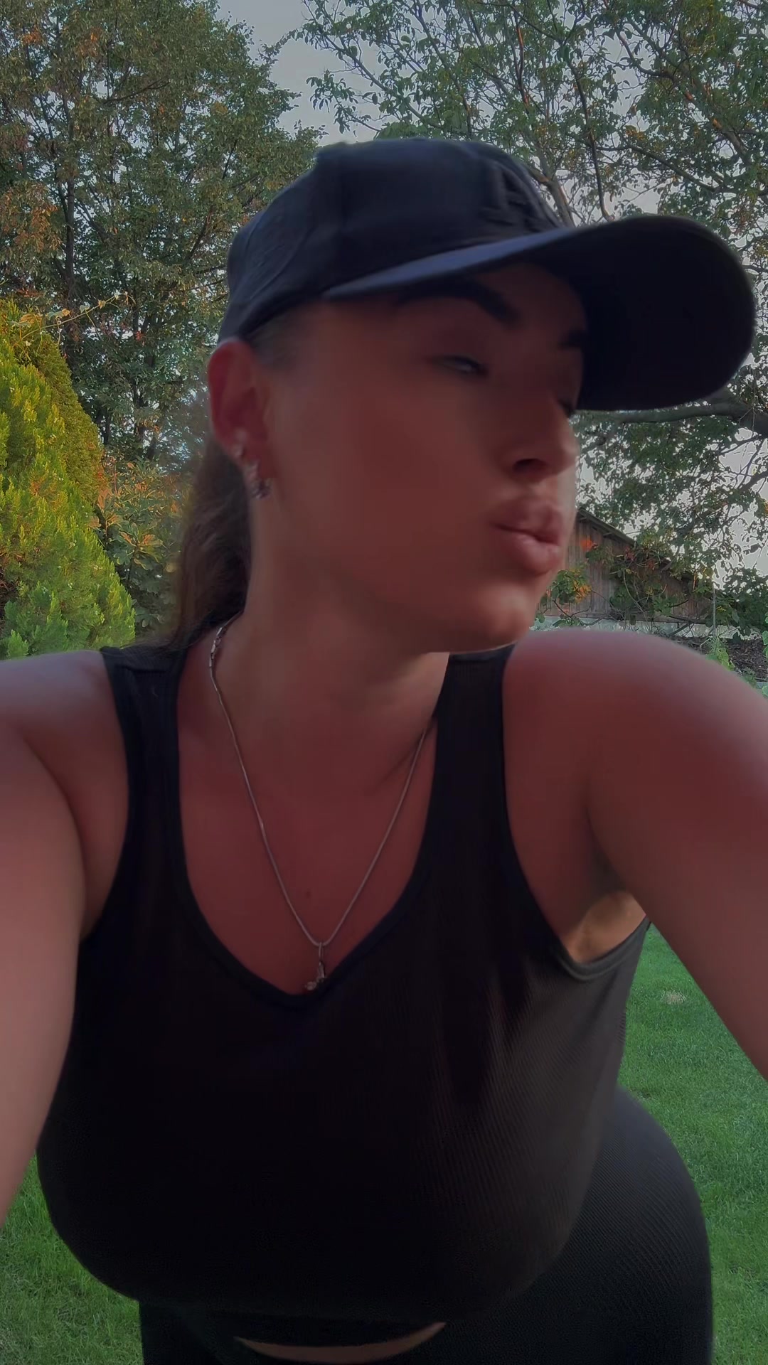 @Аделіна