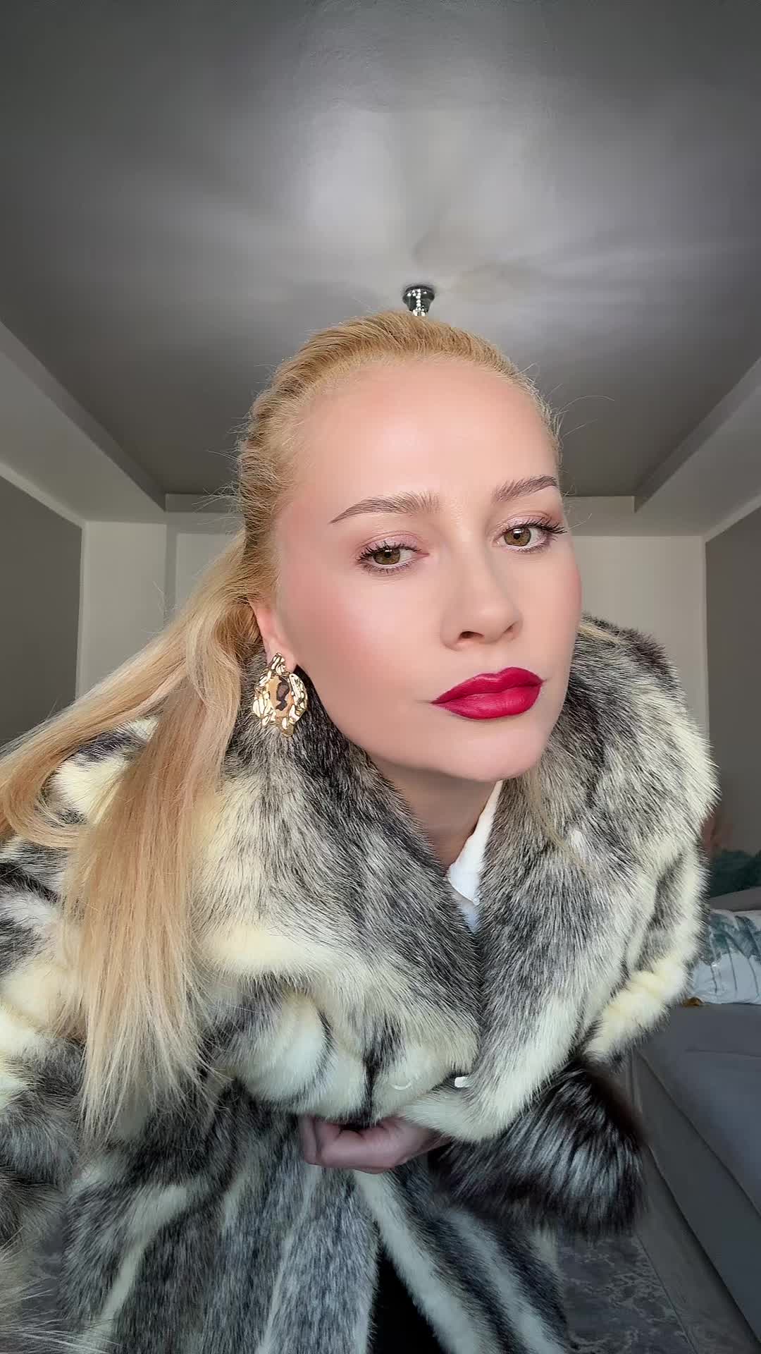 @Maria Luxury furs M&M