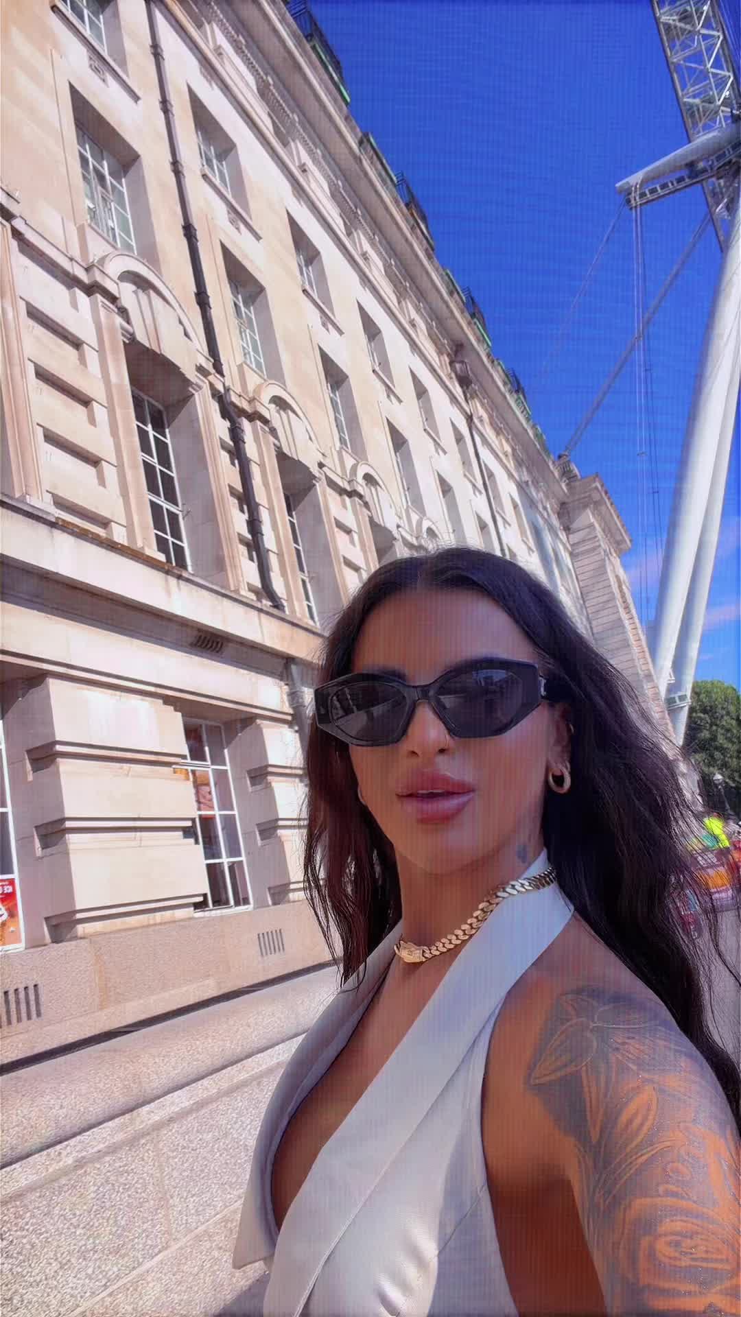 @Georgiana_flo