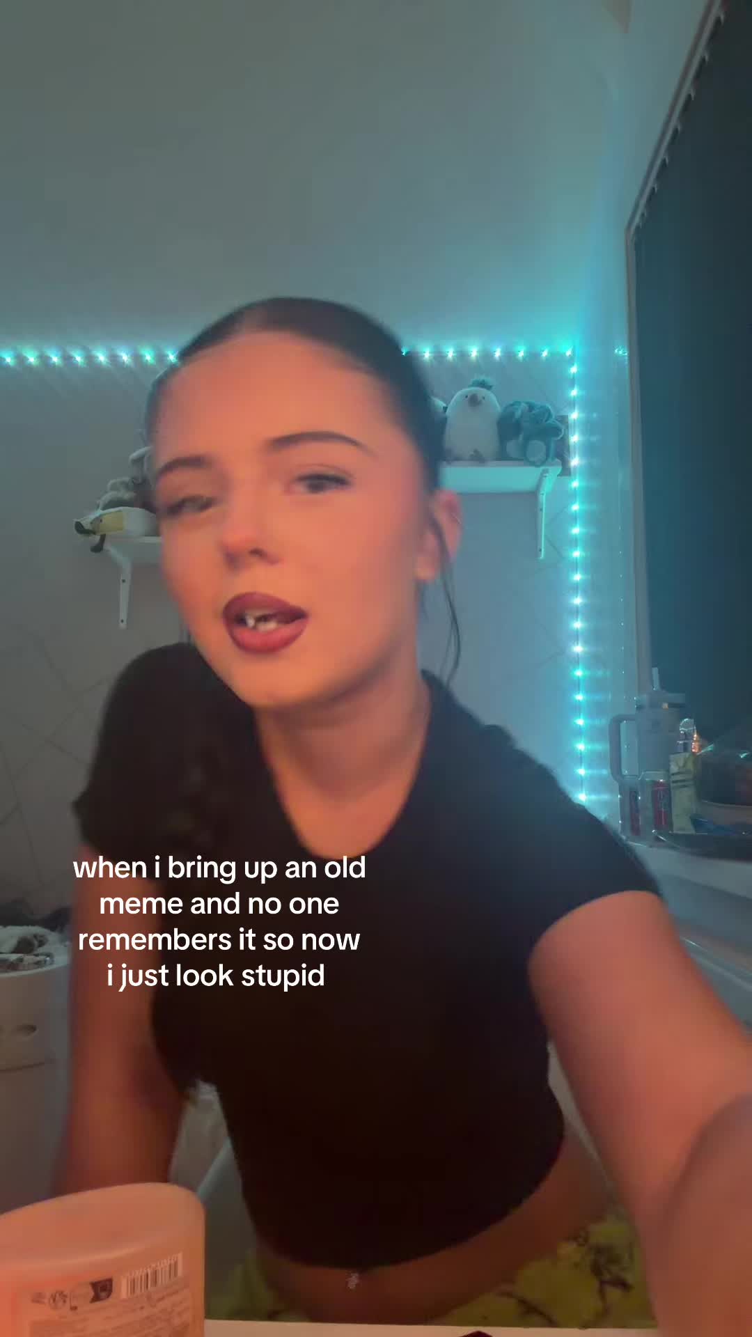 @(⊃。•́‿•̀。)⊃