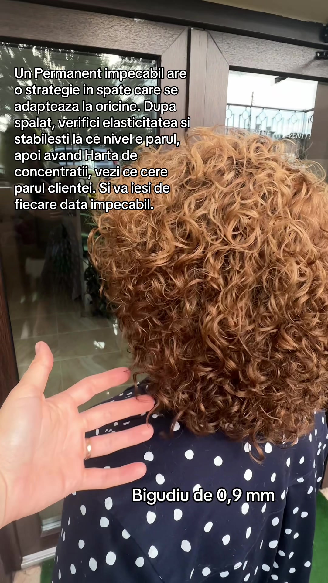 @RALUCA TURCAN.APRIORI SALON