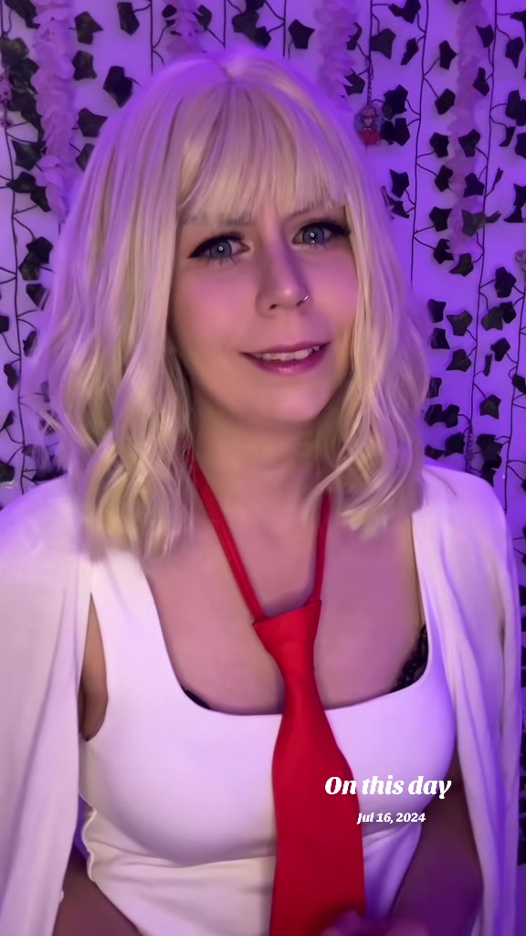 @Akii