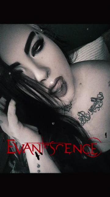 @🥀𝕿𝖍𝖊 𝕯𝖆𝖗𝖐 𝕼𝖚𝖊𝖊𝖓🖤