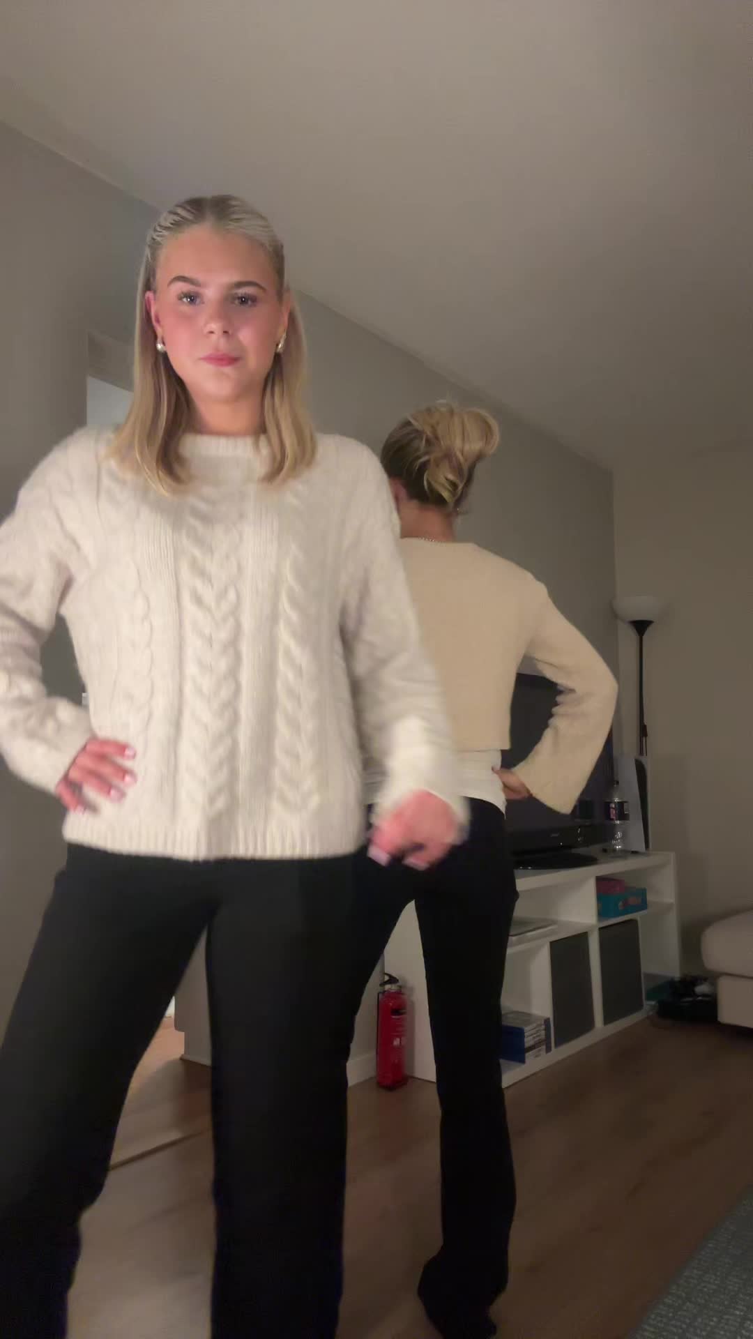 @theatyra