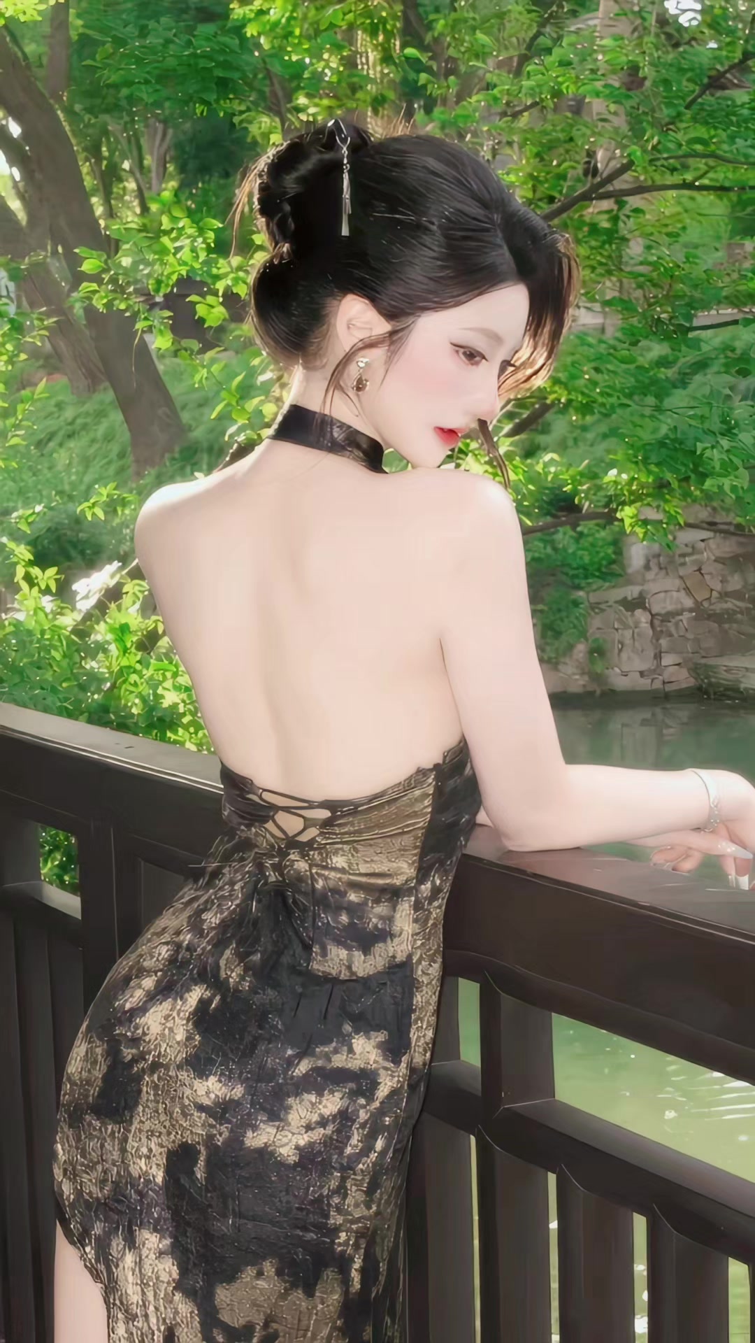 @Xinh Motion