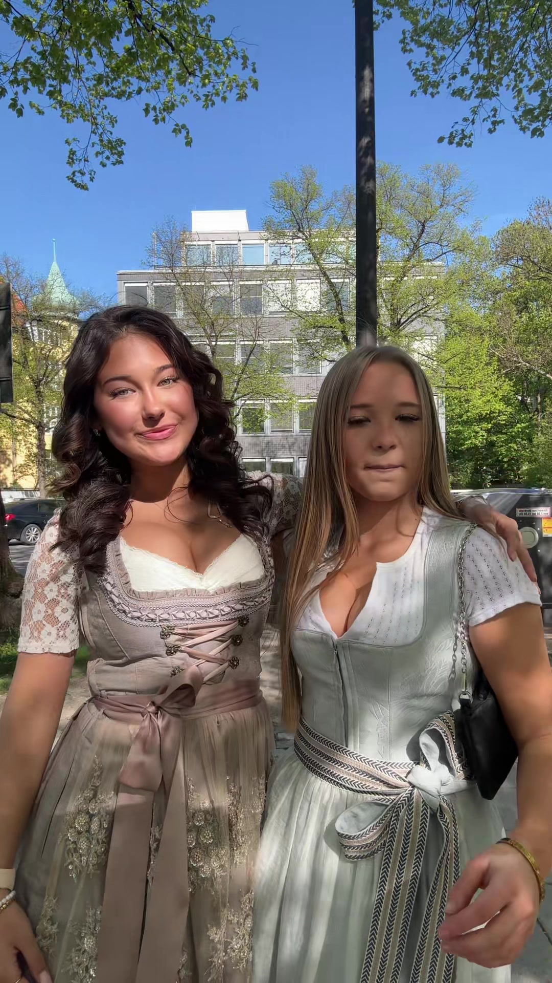 @larissa