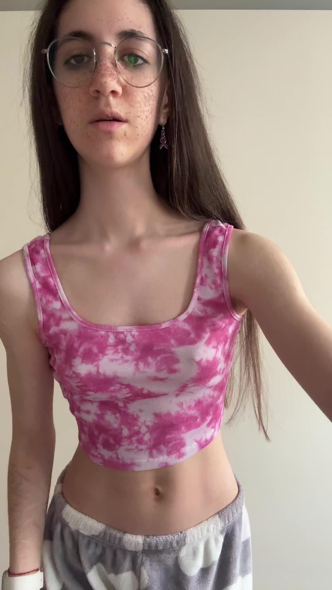 @elenina🎗️💜