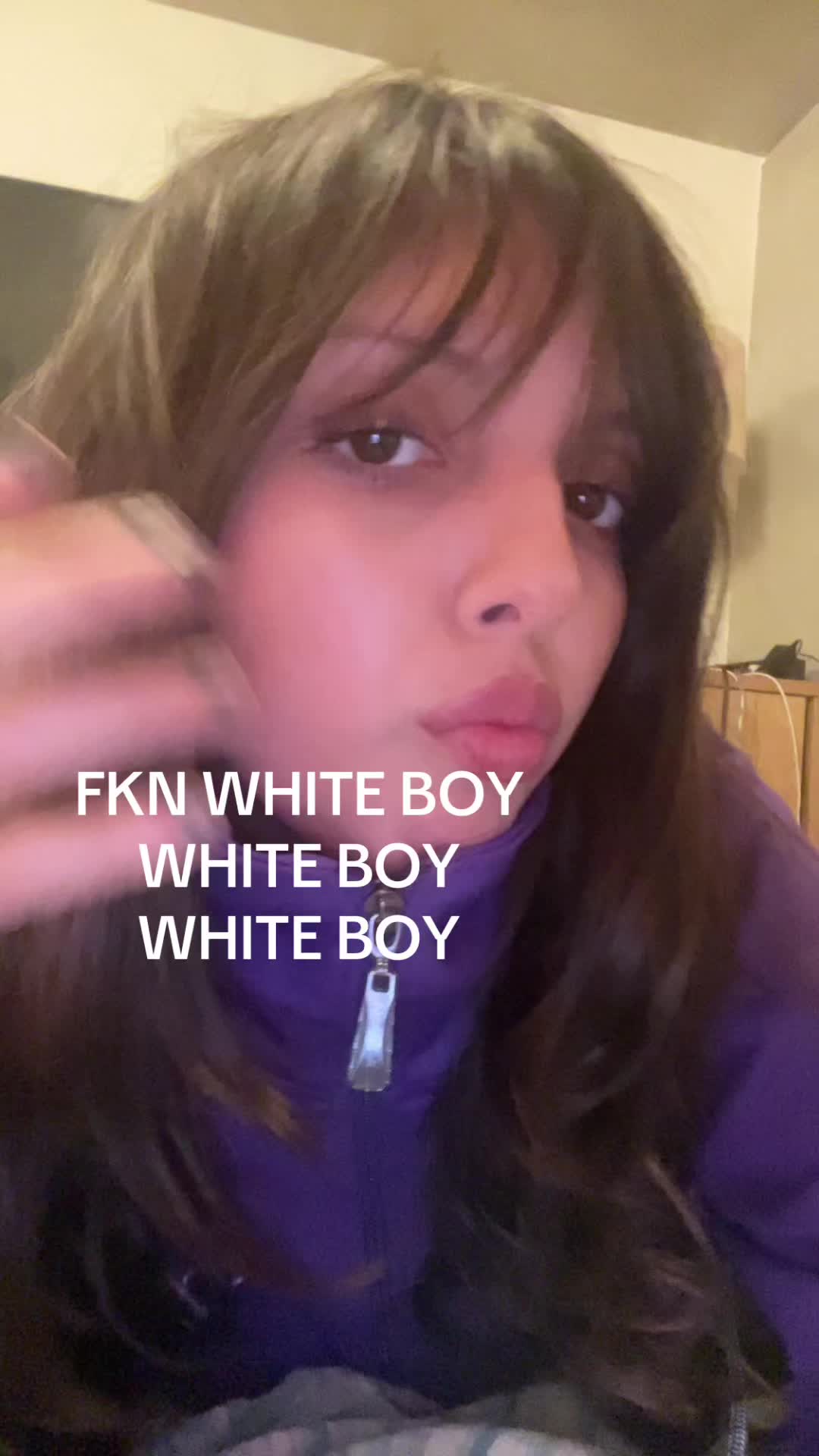 @Ani🦧