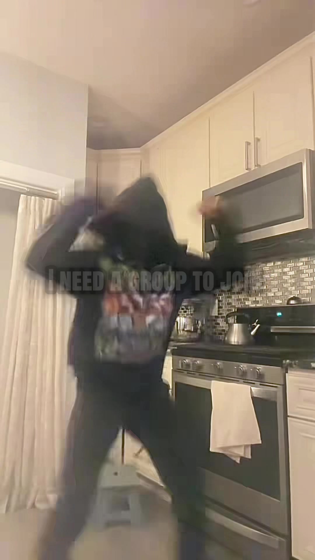 @￴￴