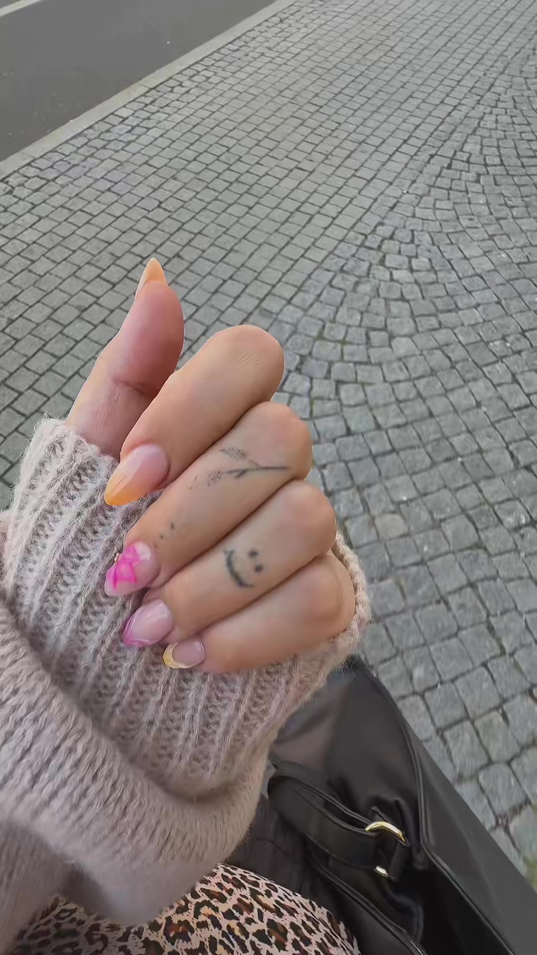@jen 🖤
