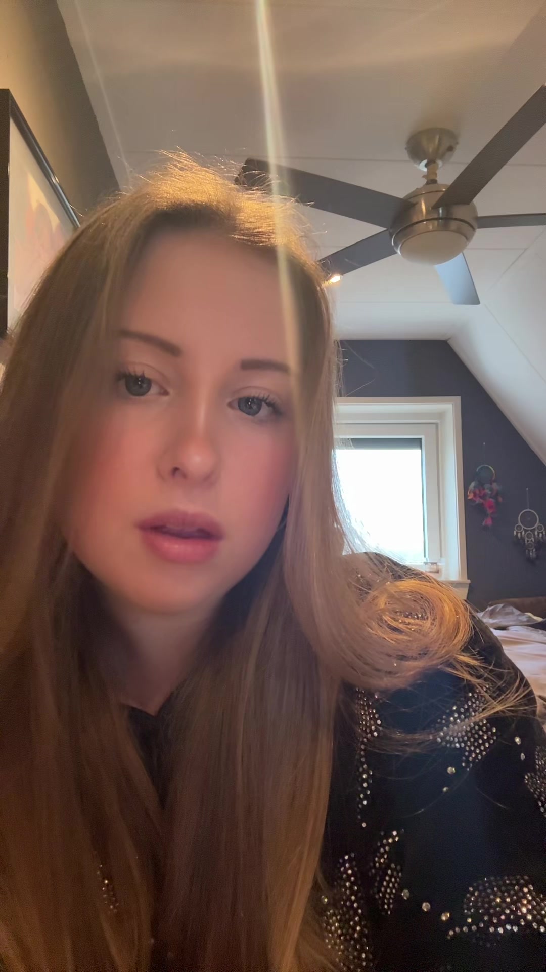 @Caitlin_0344