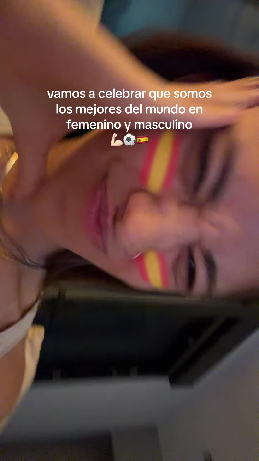 @𝒢