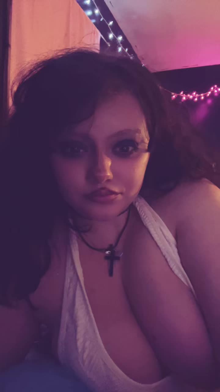 @livingde4dgirl