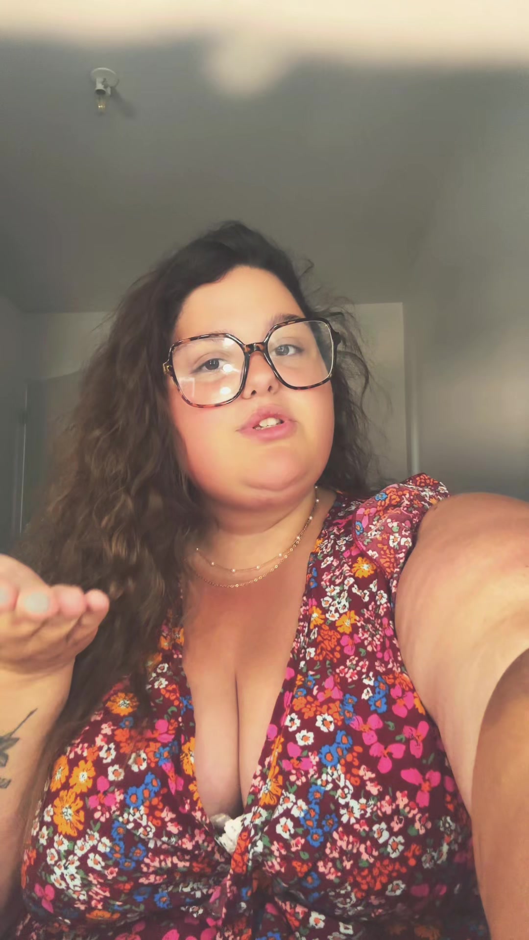 @curvyyitsme
