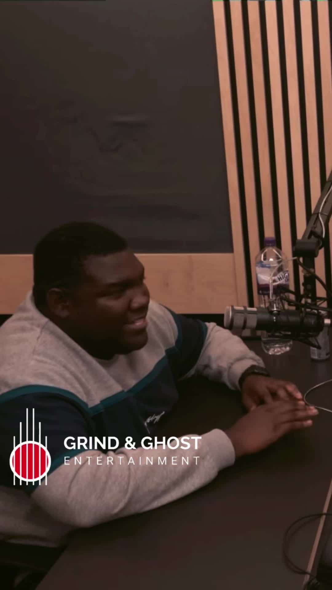 @G N G