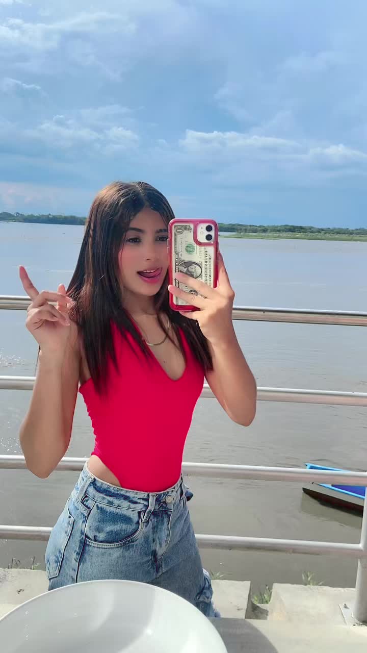 @𝑽𝒂𝒏𝒆𝒔𝒔𝒂🦋🩵&rsquo;𝑽