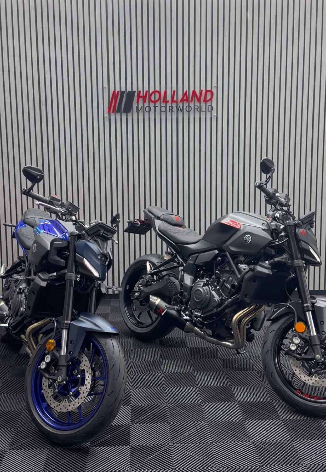@hollandmotorworld