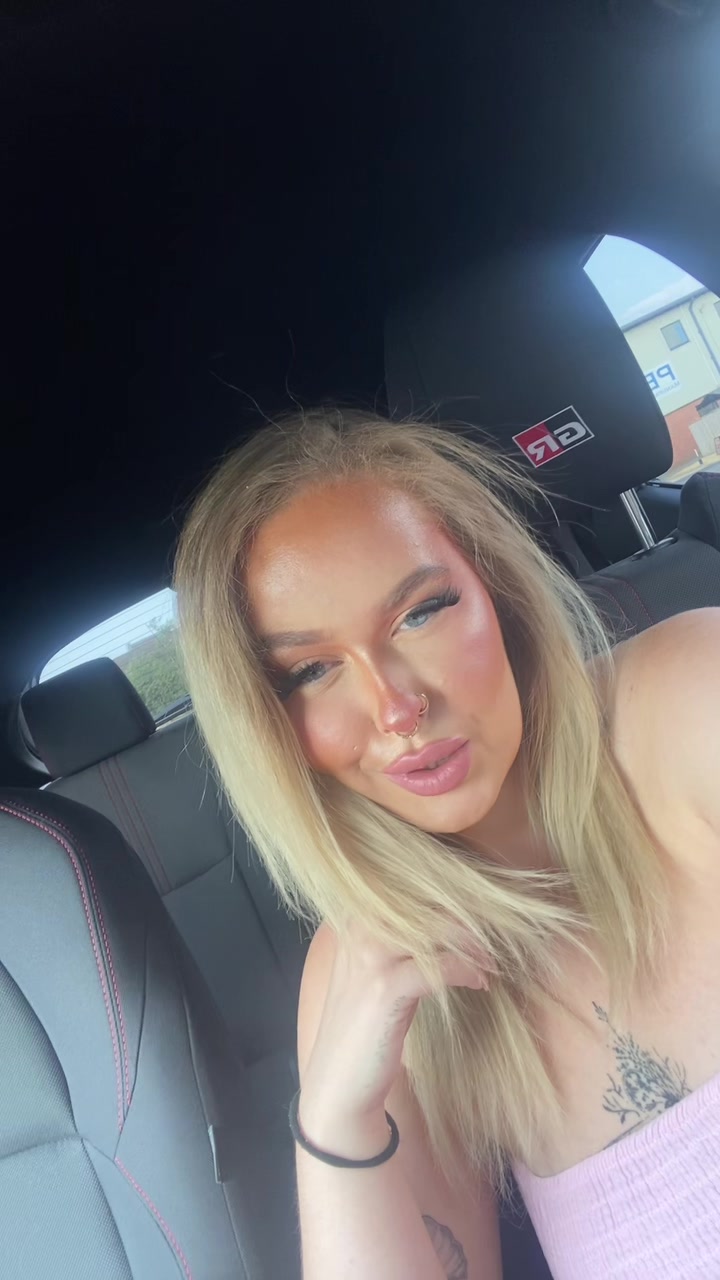 @elle