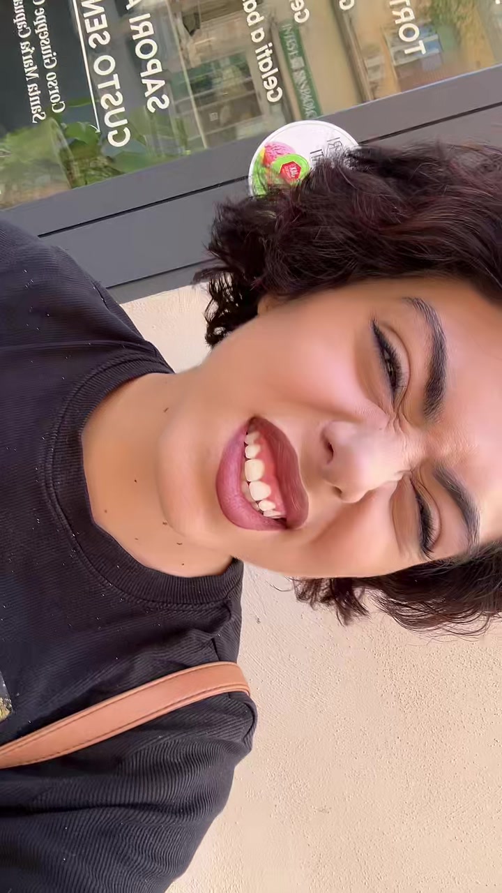@Rosie_
